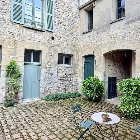 Pensjonat 56 Senlis (Oise)